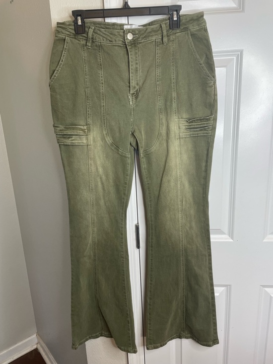 Fashion Nova Pants - Fashion Nova Olive Green Flare Pants Size 16